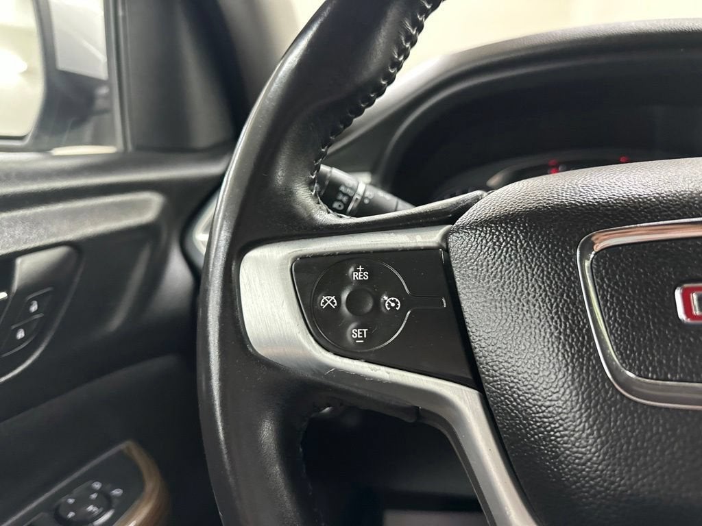 2017 GMC Acadia SLE