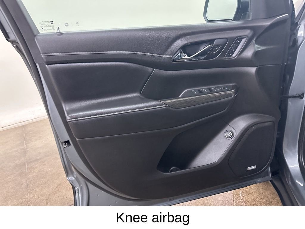 2021 GMC Acadia SLT