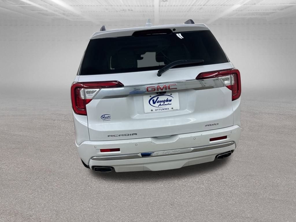 2022 GMC Acadia Denali