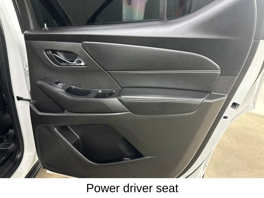 2021 Chevrolet Traverse RS