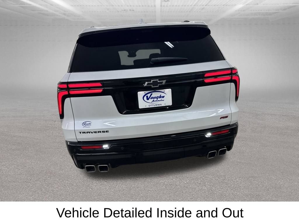 2025 Chevrolet Traverse RS