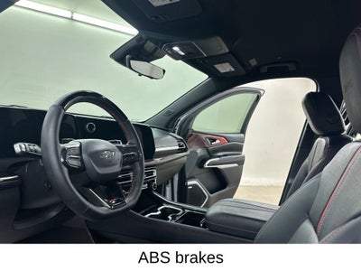 2025 Chevrolet Traverse RS