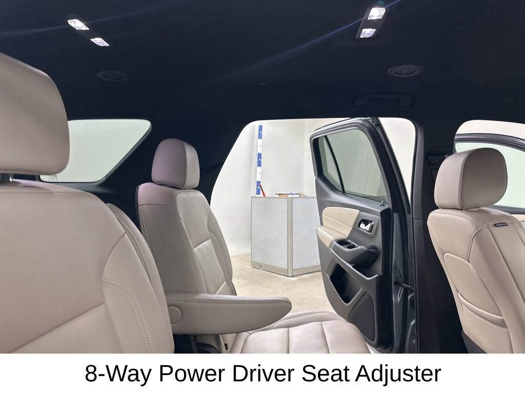 2023 Chevrolet Traverse LT Leather