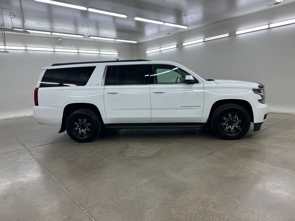 2017 Chevrolet Suburban LT