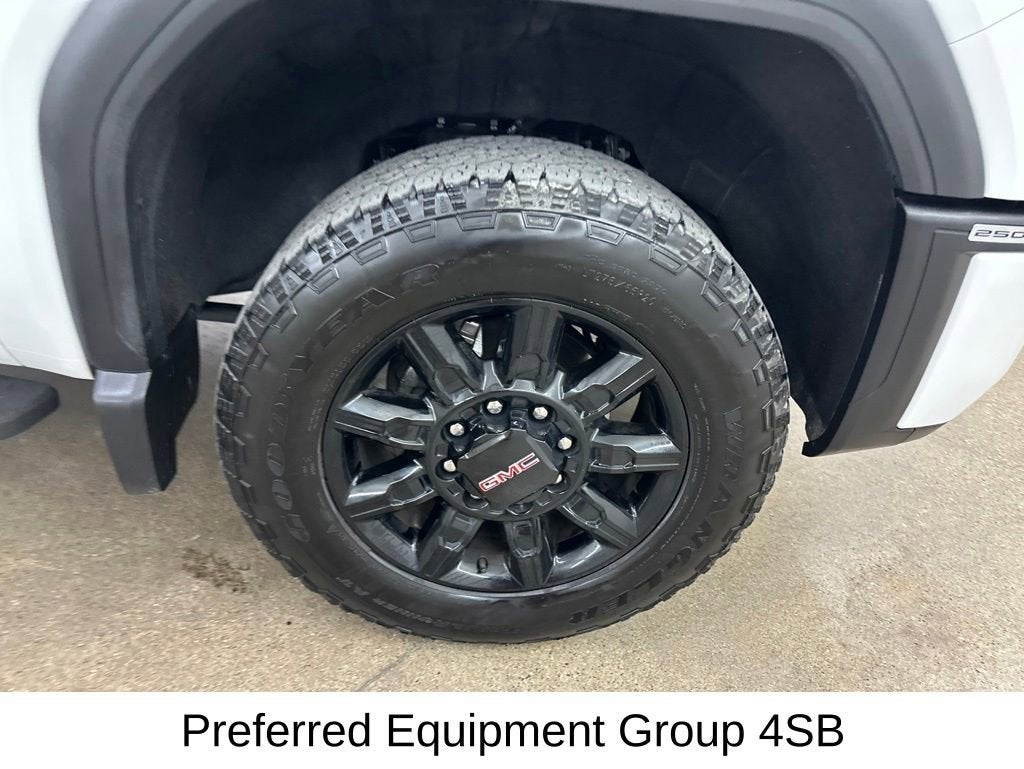 2025 GMC Sierra 2500 HD AT4