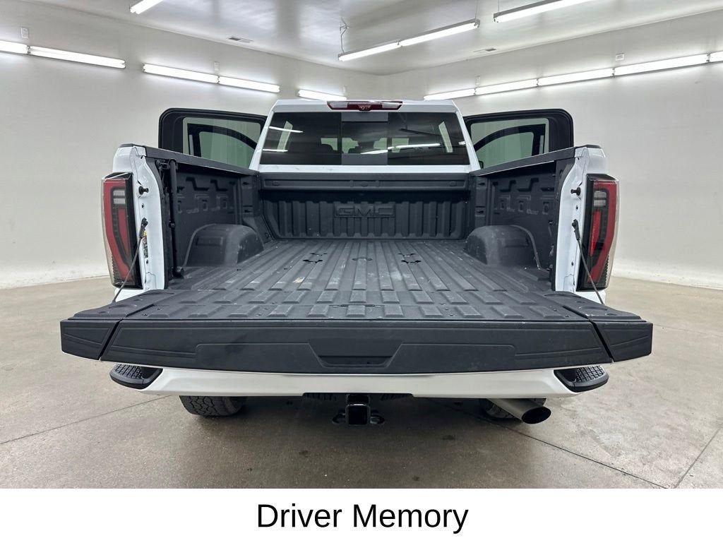 2025 GMC Sierra 2500 HD AT4