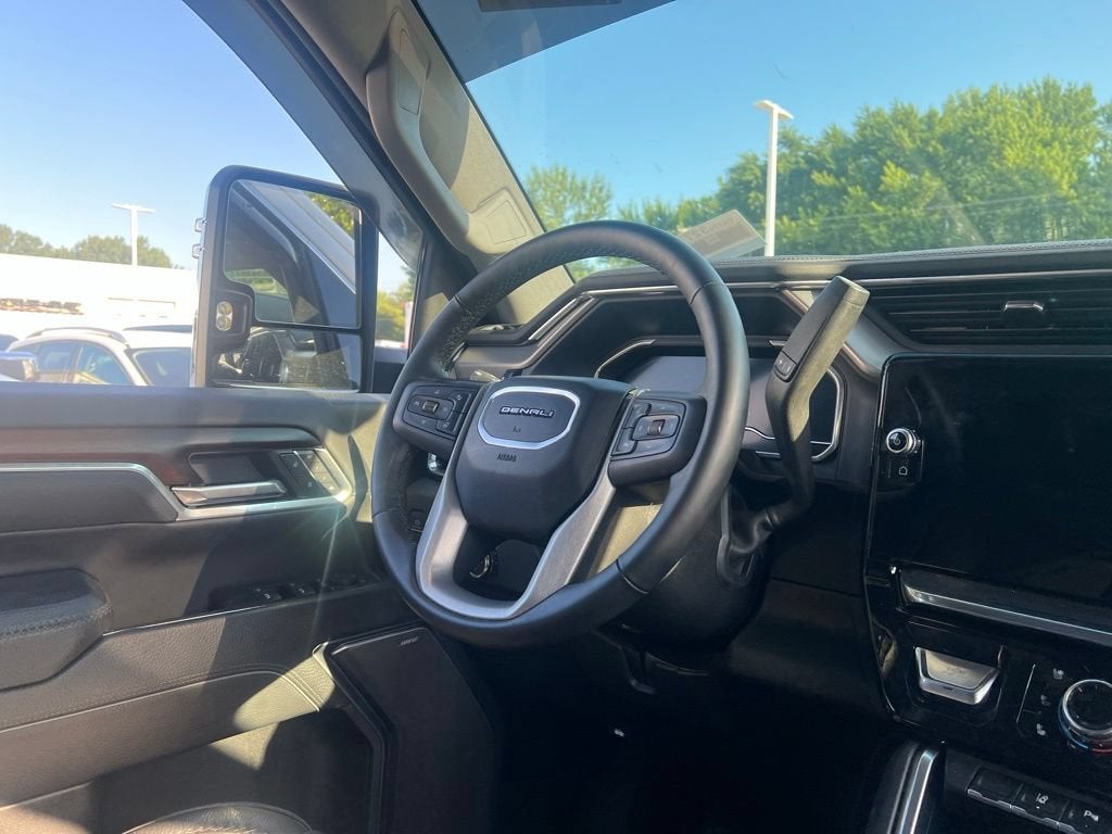 2025 GMC Sierra 2500 HD Denali
