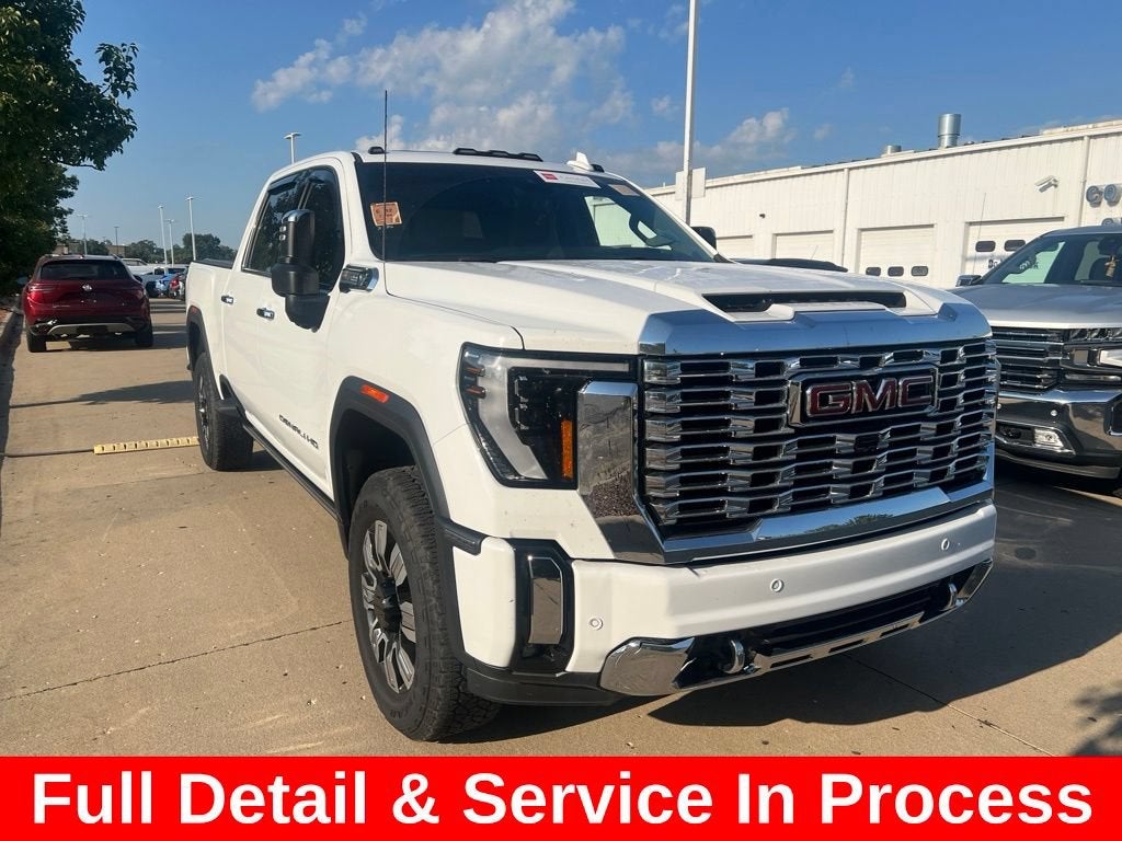 2025 GMC Sierra 2500 HD Denali