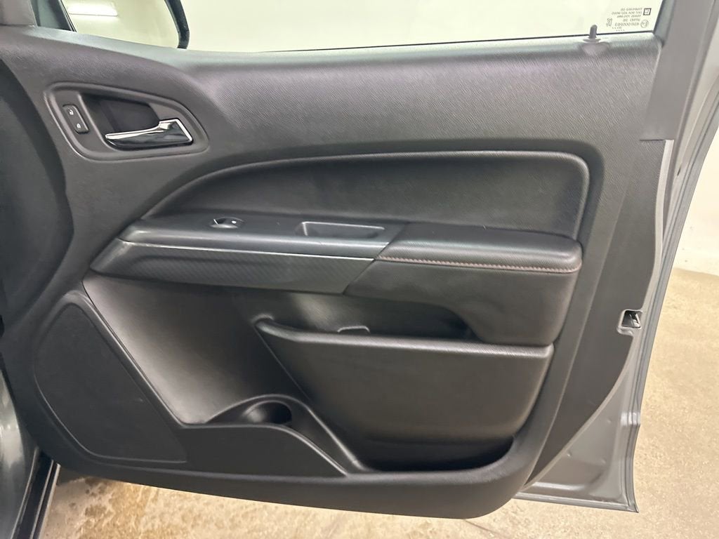 2022 GMC Canyon AT4 - Leather