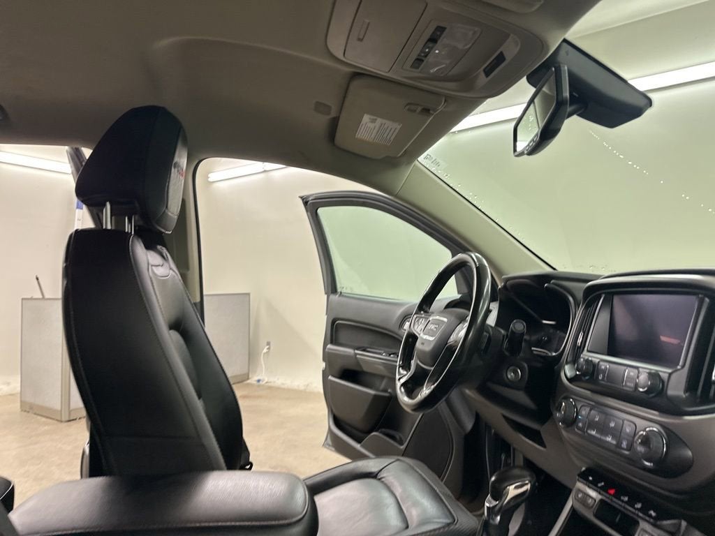 2022 GMC Canyon AT4 - Leather