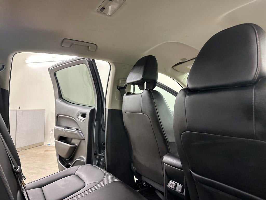 2022 GMC Canyon AT4 - Leather