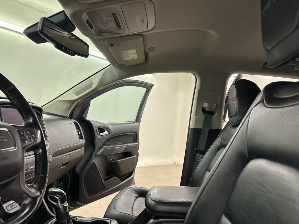 2022 GMC Canyon AT4 - Leather