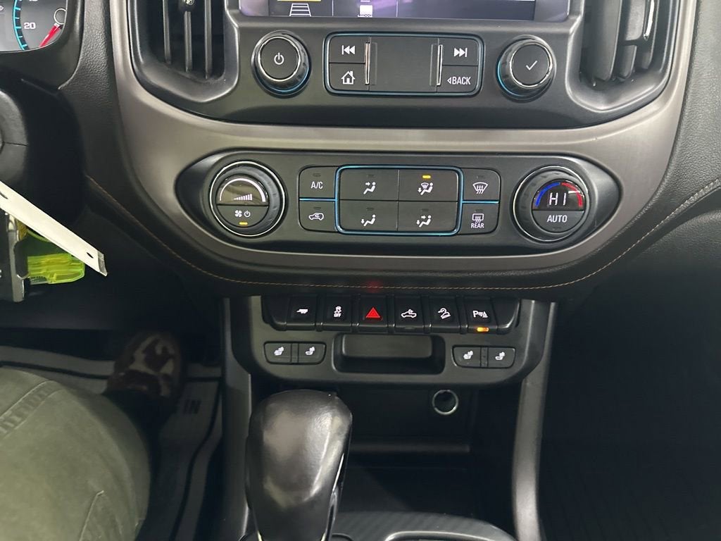 2022 GMC Canyon AT4 - Leather