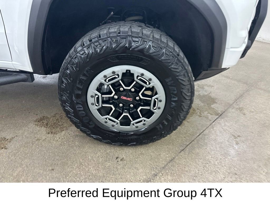 2023 GMC Canyon AT4X