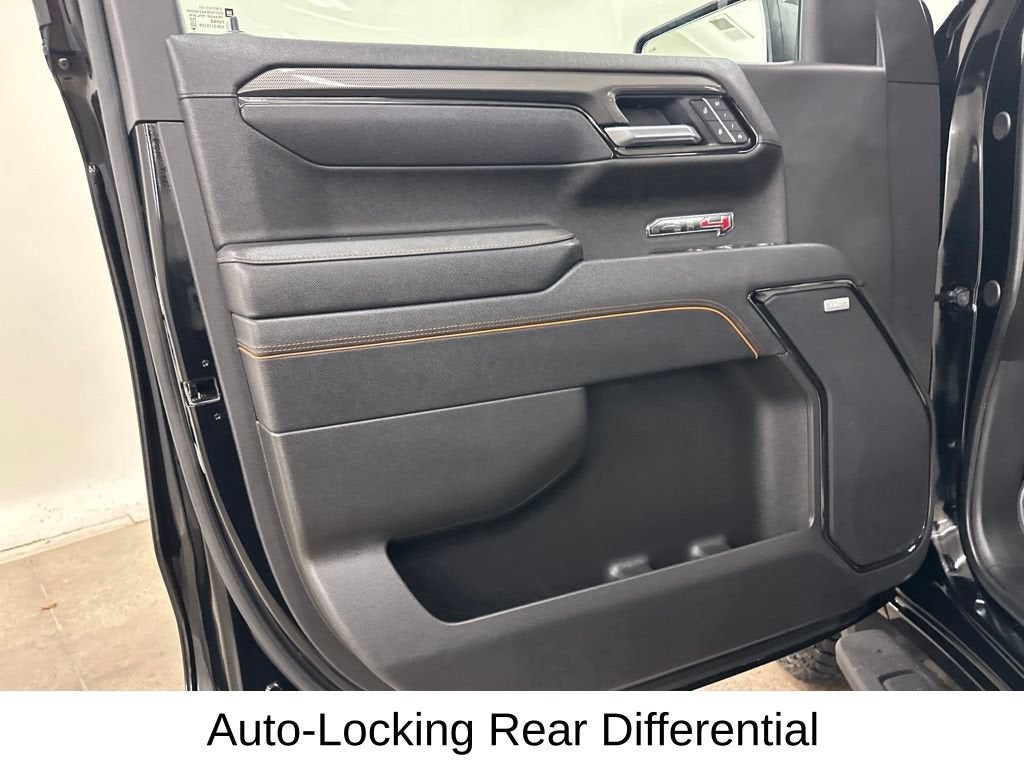 2025 GMC Sierra 1500 AT4
