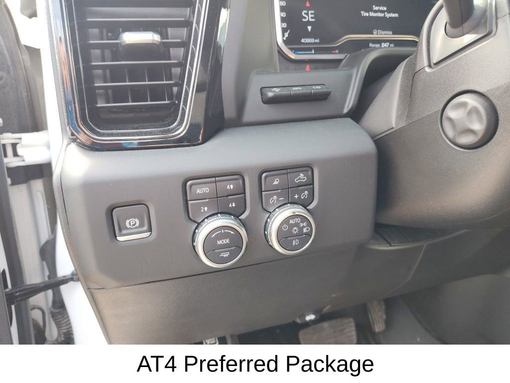 2024 GMC Sierra 1500 AT4