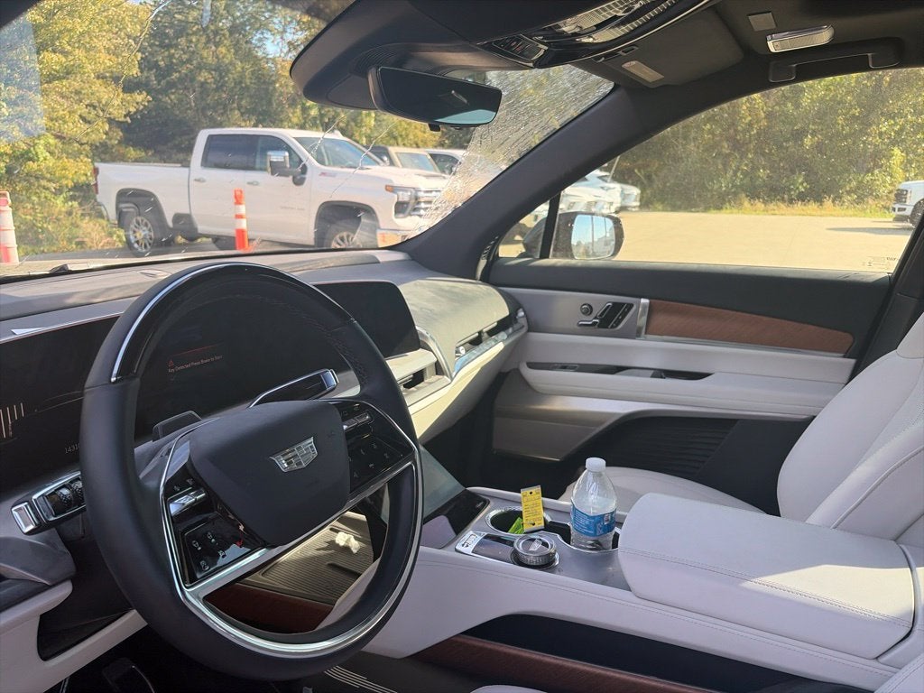 2026 Cadillac VISTIQ Luxury