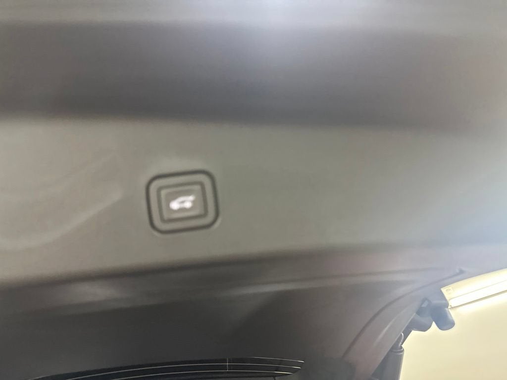2027 Cadillac VISTIQ Luxury