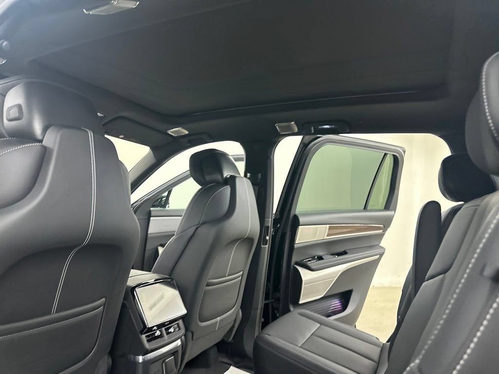 2027 Cadillac VISTIQ Luxury
