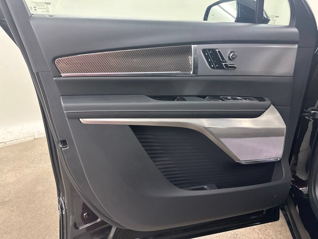 2027 Cadillac VISTIQ Luxury