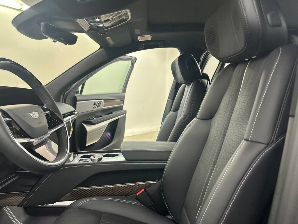2027 Cadillac VISTIQ Luxury