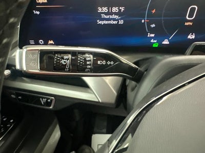 2027 Cadillac VISTIQ Luxury