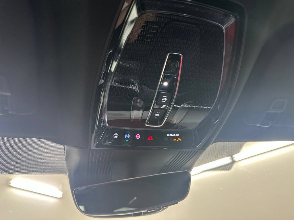 2027 Cadillac VISTIQ Luxury