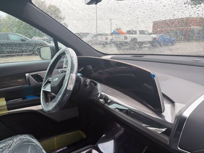 2027 Cadillac VISTIQ Sport