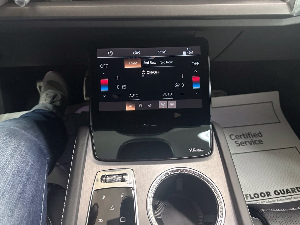 2027 Cadillac VISTIQ Sport