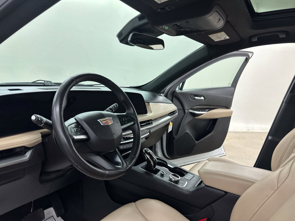2024 Cadillac XT4 Premium Luxury
