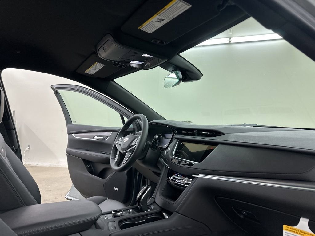 2025 Cadillac XT5 Luxury