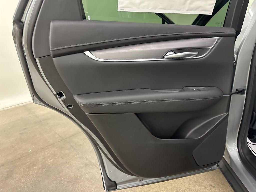 2025 Cadillac XT5 Luxury