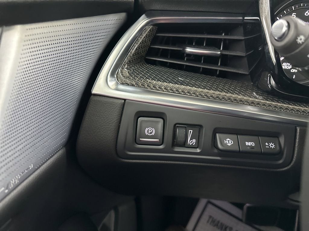 2026 Cadillac XT5 Sport