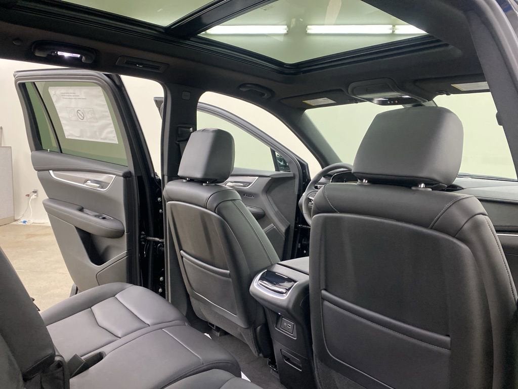 2025 Cadillac XT6 Luxury