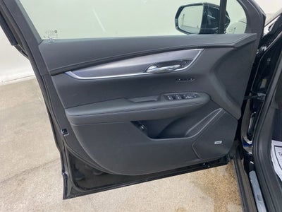 2025 Cadillac XT6 Luxury