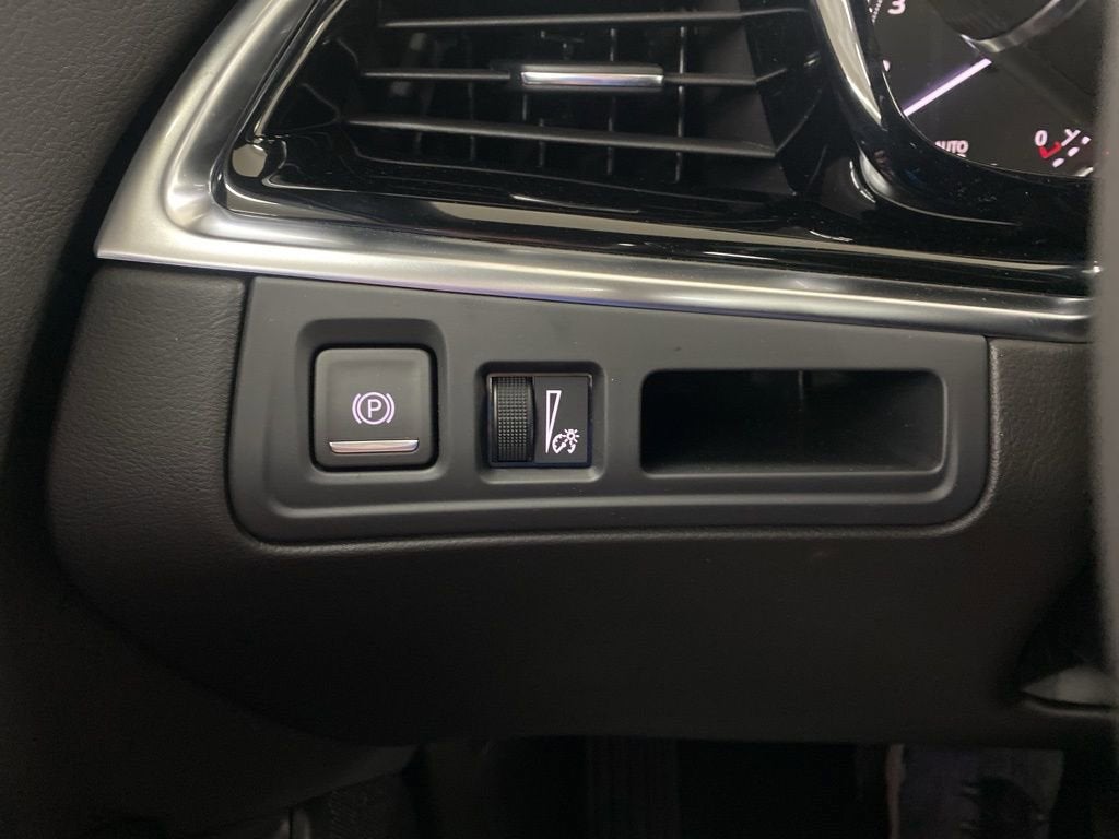 2025 Cadillac XT6 Luxury