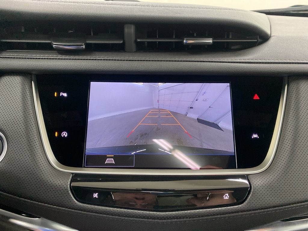 2025 Cadillac XT6 Luxury