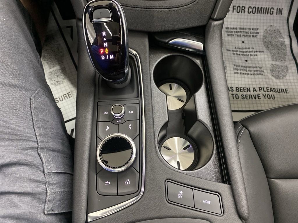 2025 Cadillac XT6 Luxury