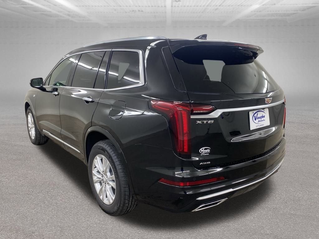 2025 Cadillac XT6 Luxury