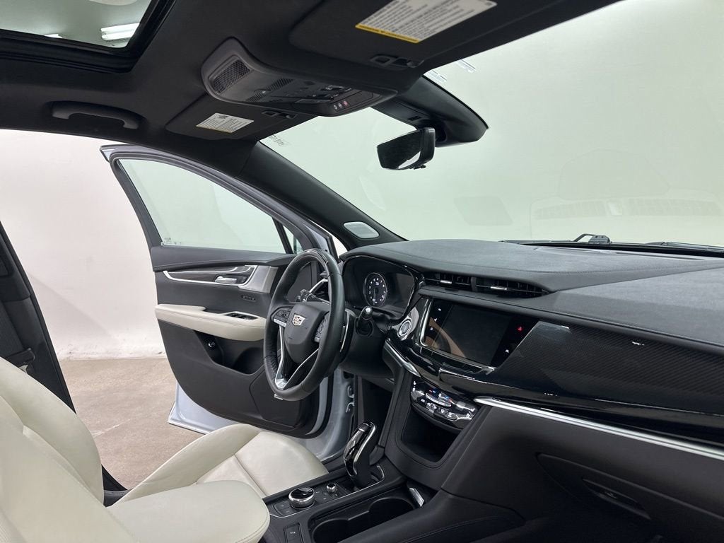 2025 Cadillac XT6 Sport