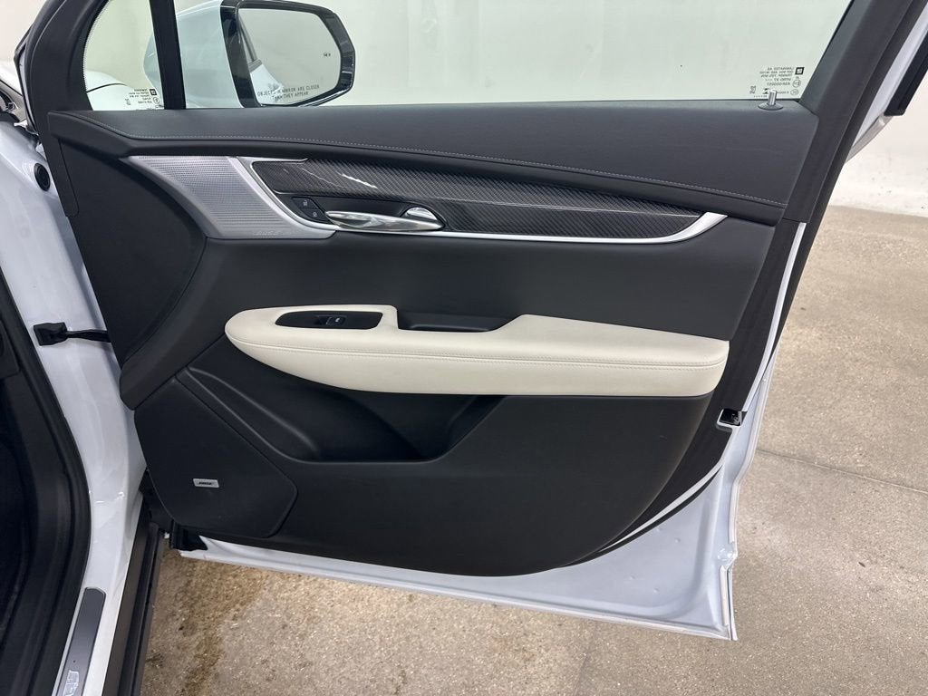 2025 Cadillac XT6 Sport