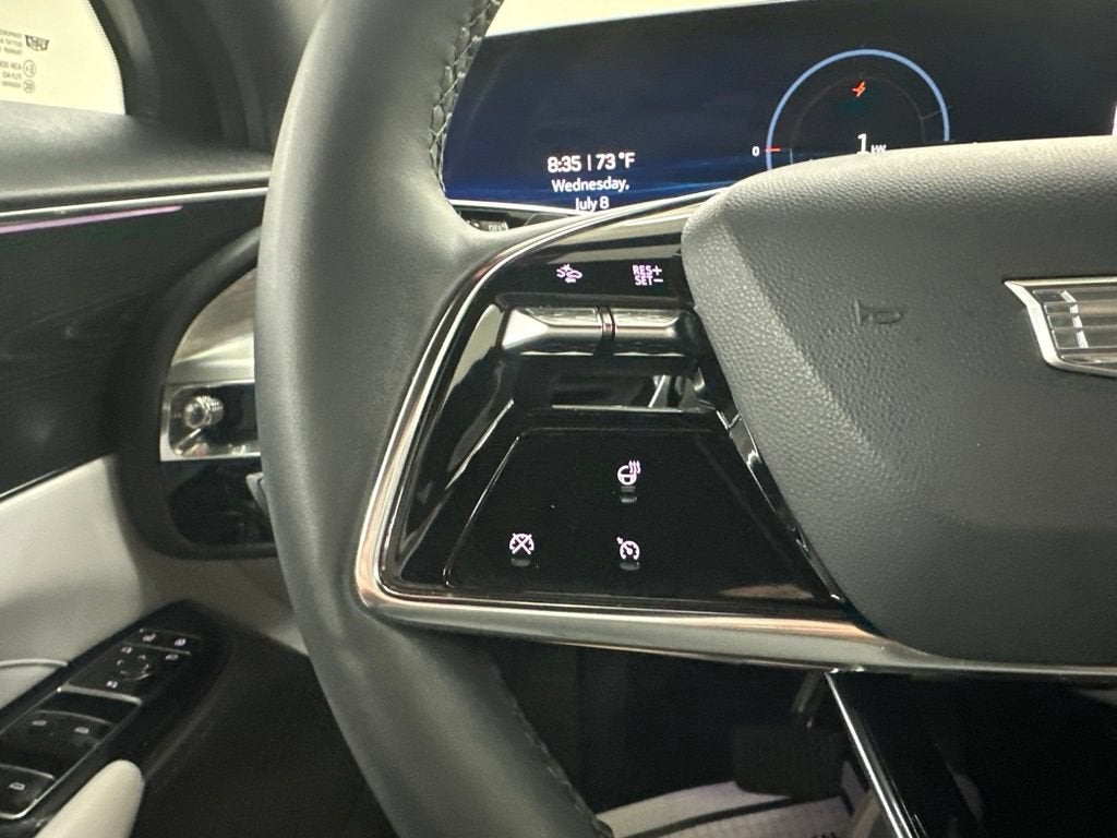 2024 Cadillac LYRIQ Luxury 1