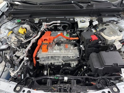 2025 Cadillac LYRIQ Luxury 2