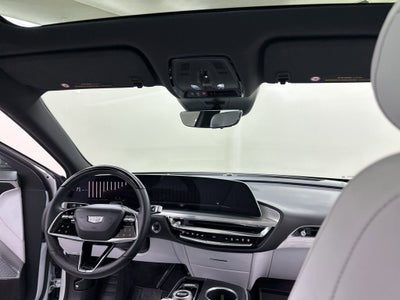 2025 Cadillac LYRIQ Luxury 2