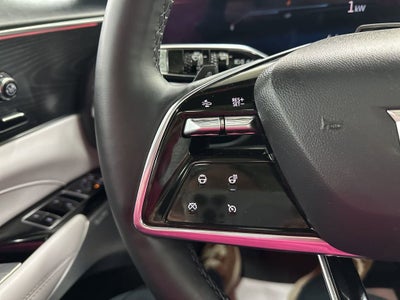 2025 Cadillac LYRIQ Luxury 2