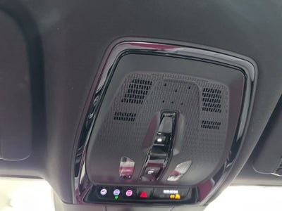 2025 Cadillac LYRIQ Luxury 2