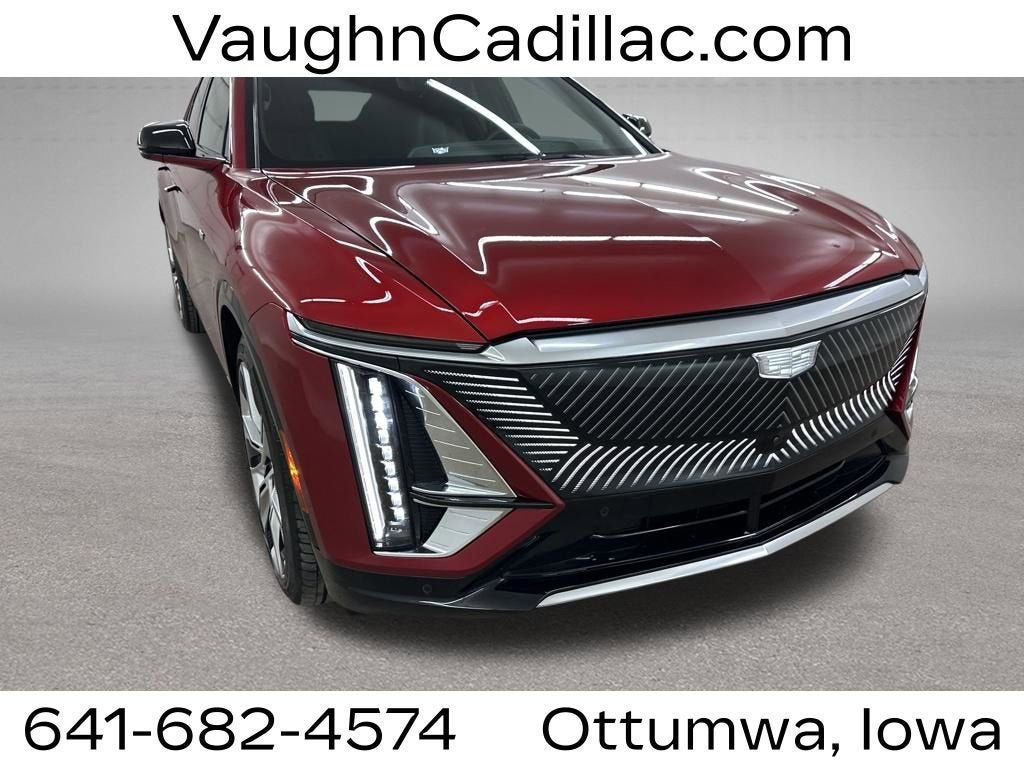 2024 Cadillac LYRIQ Luxury 3