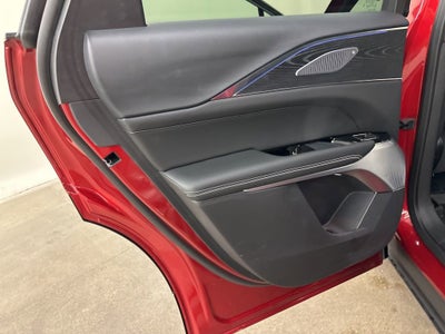 2024 Cadillac LYRIQ Luxury 3