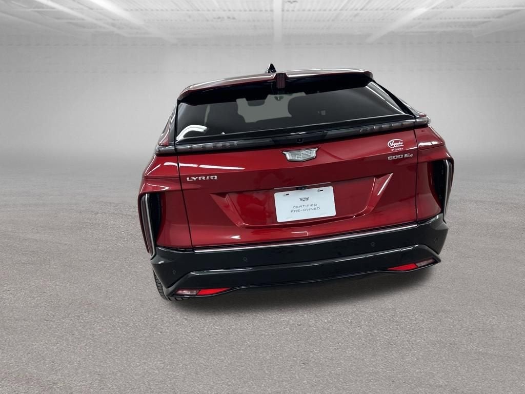 2024 Cadillac LYRIQ Luxury 3
