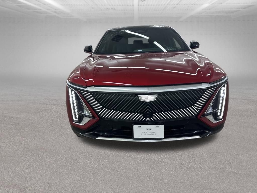 2025 Cadillac LYRIQ Luxury 3